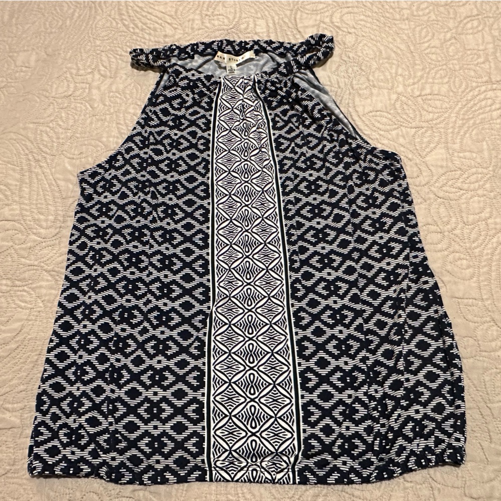 Max Studio Black and White Sleeveless Tie Front Camisole